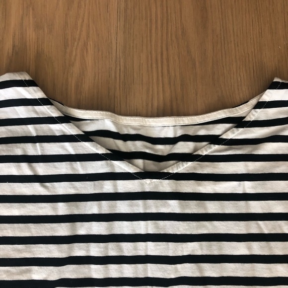 Black white striped v neck short sleeve crop top size medium cute chic - Picture 4 of 4